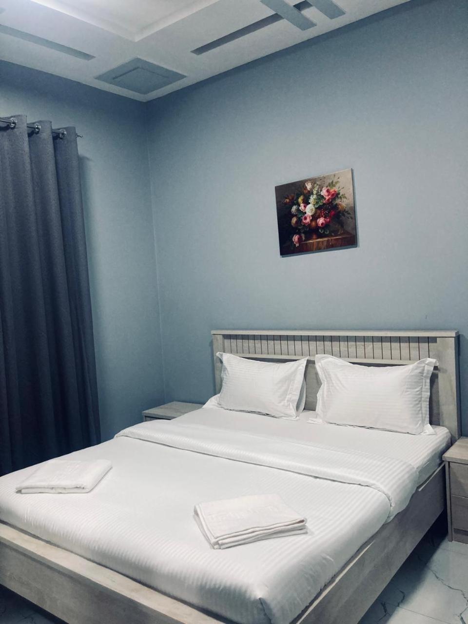 Paris Furnished Apartments - Tabasum Group อัจมาน ภายนอก รูปภาพ